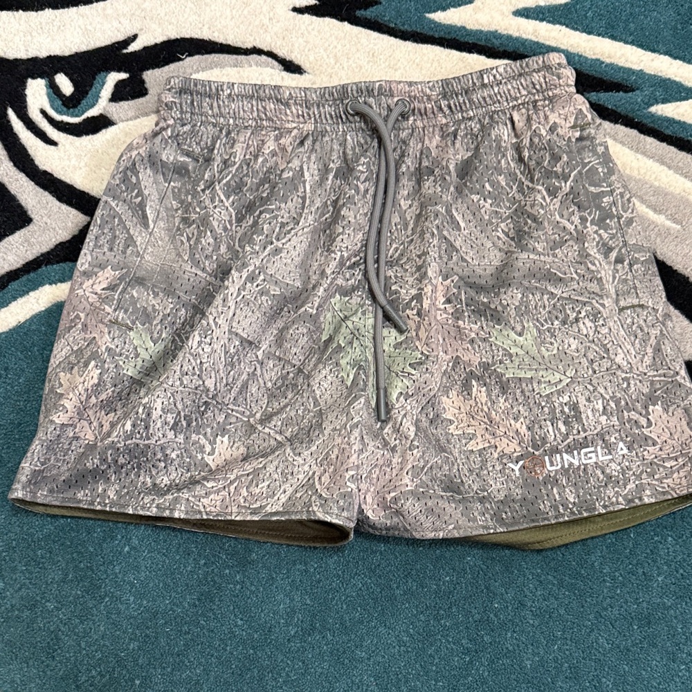 YoungLA Reversible Men's Athletic Shorts in Gray Camouflage and Green